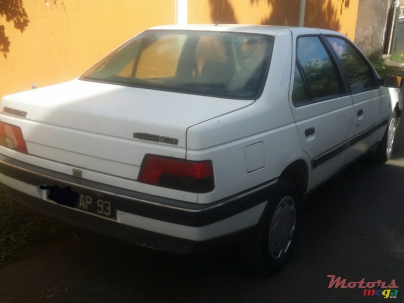 Voitures Peugeot 405 1993 neufs et occasions au Sénégal