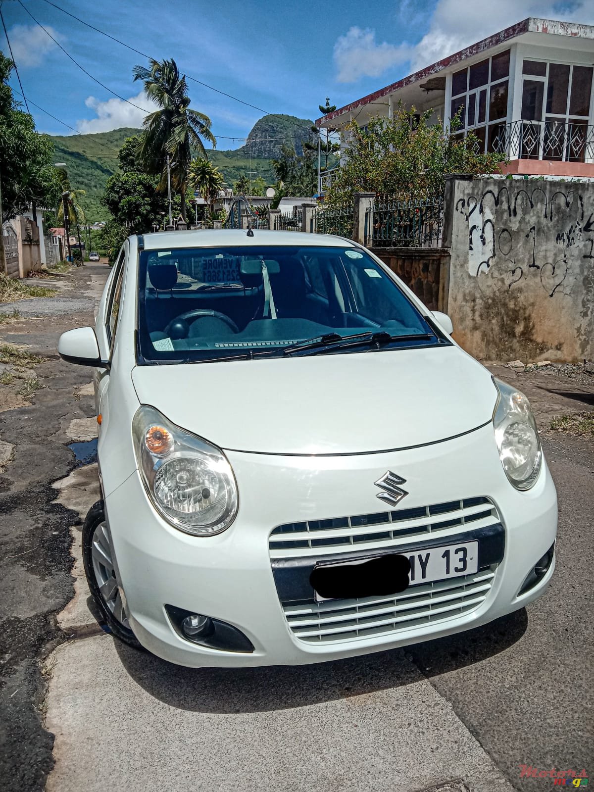 2013' Suzuki Celerio photo #3