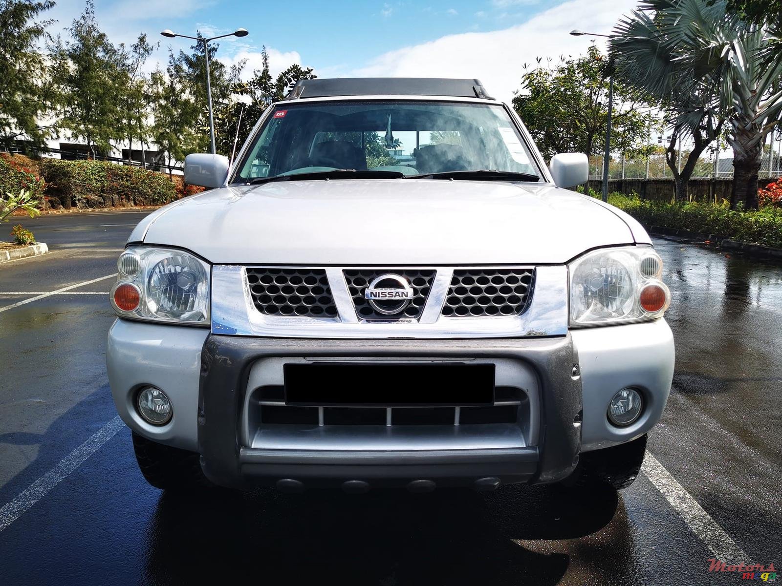 2008' Nissan Hardbody Predator photo #2