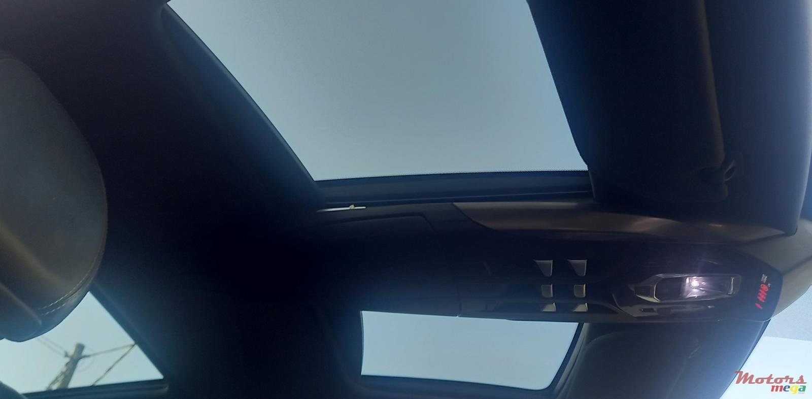 2014' Citroen DS5 photo #5