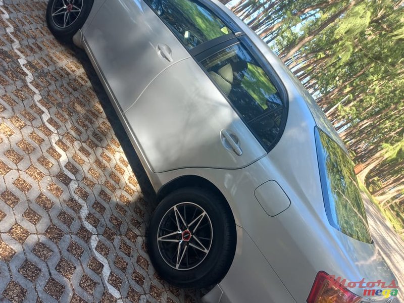 2007' Toyota Axio photo #7