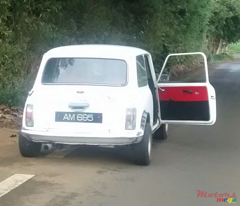 1974' MINI Austin photo #2
