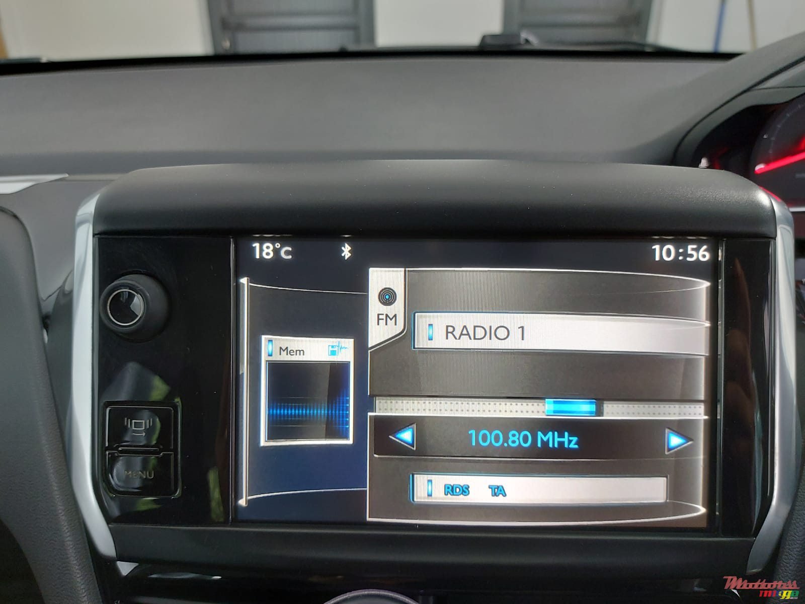 2012' Peugeot 208 photo #4