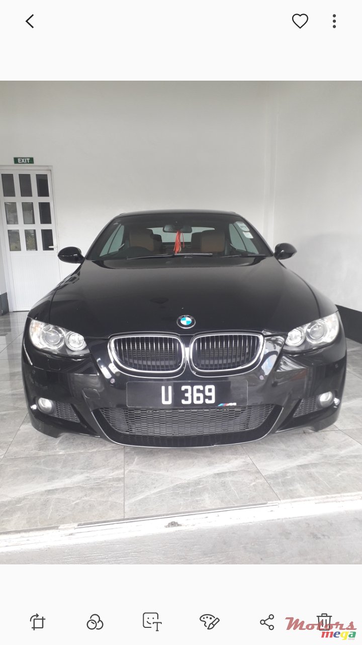 2008' BMW 3 Series Convertible photo #2