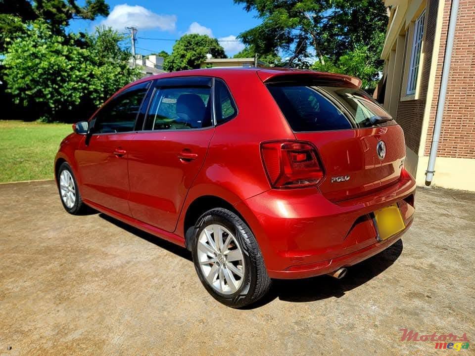 2014' Volkswagen Polo photo #4