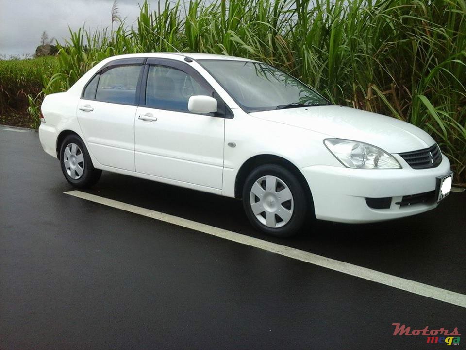 2007' Mitsubishi Lancer photo #1