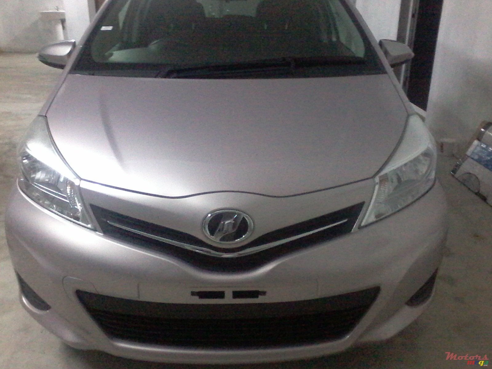 2012' Toyota Vitz no photo #1