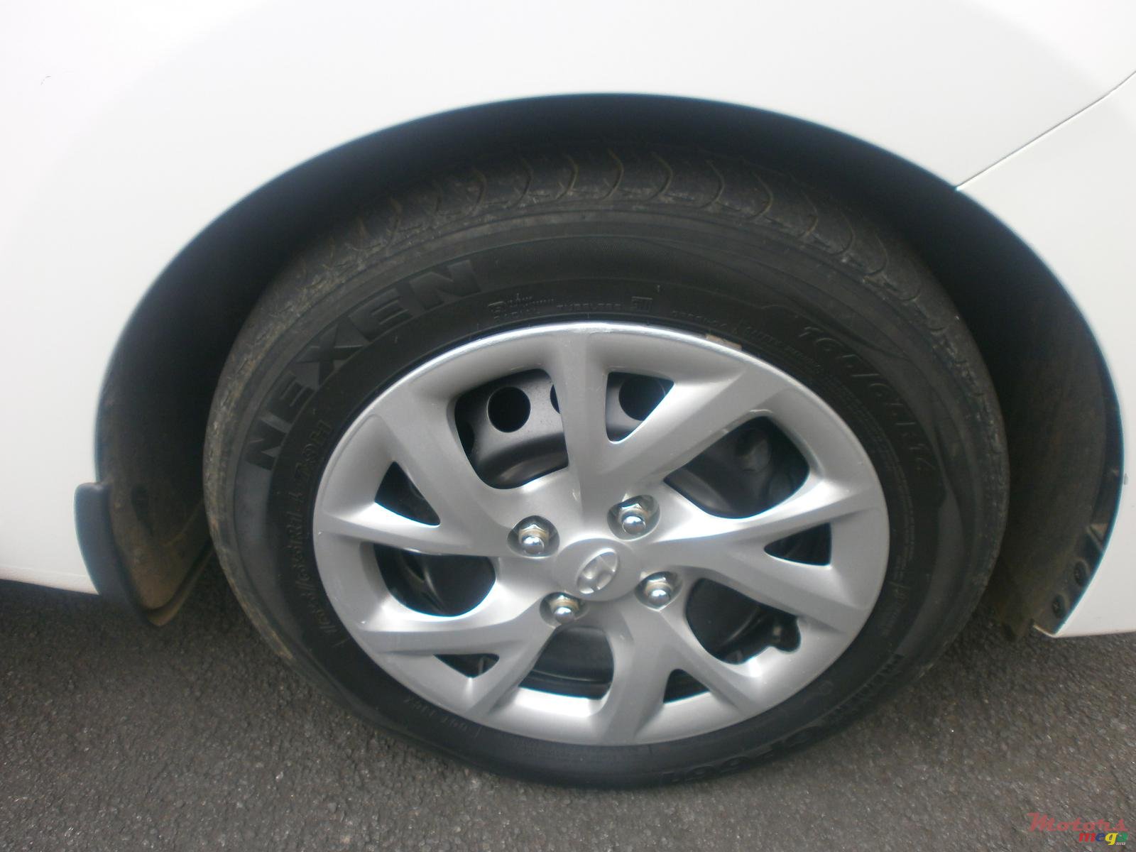 2017' Hyundai i10 GRAND i 10 photo #6