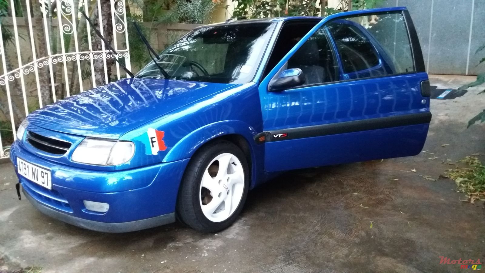 1997' Citroen Saxo photo #1