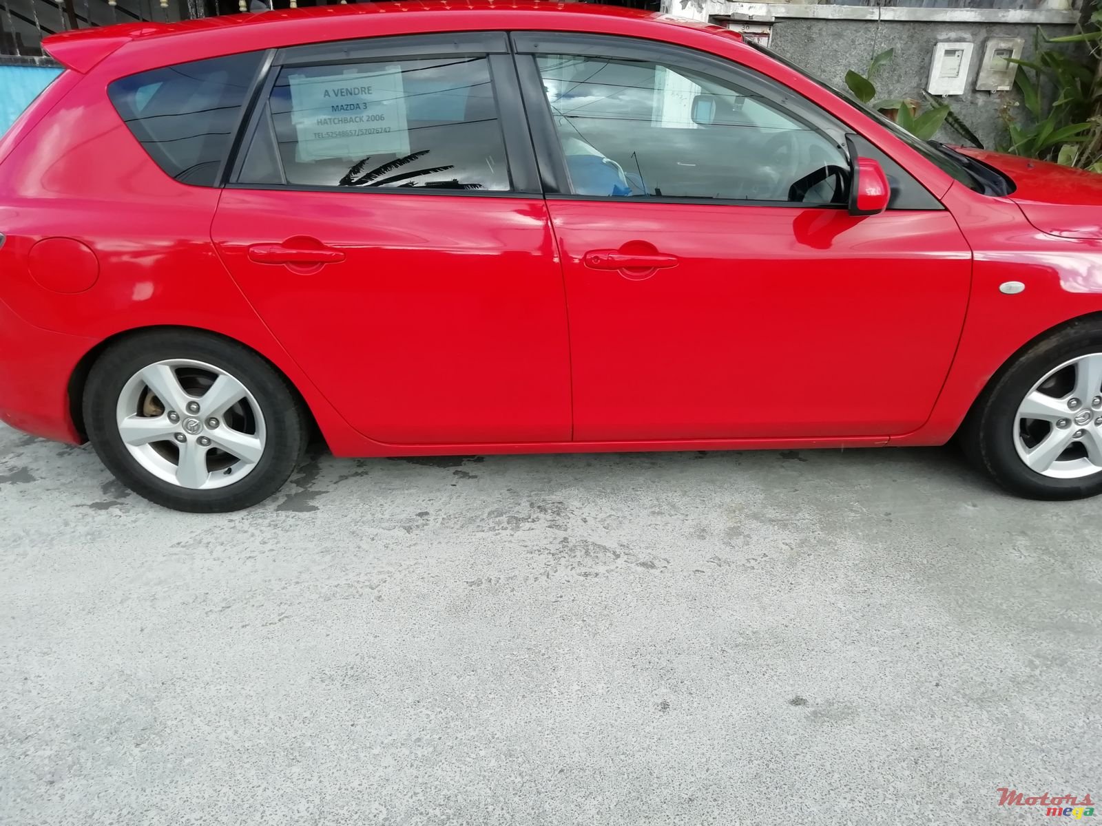 2006' Mazda 3 photo #3