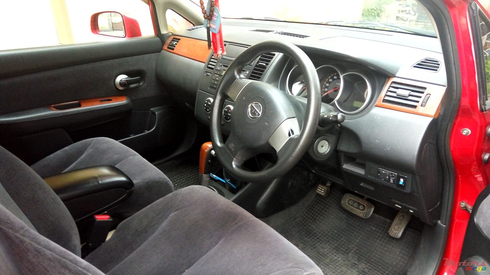 2016' Nissan Tiida photo #3