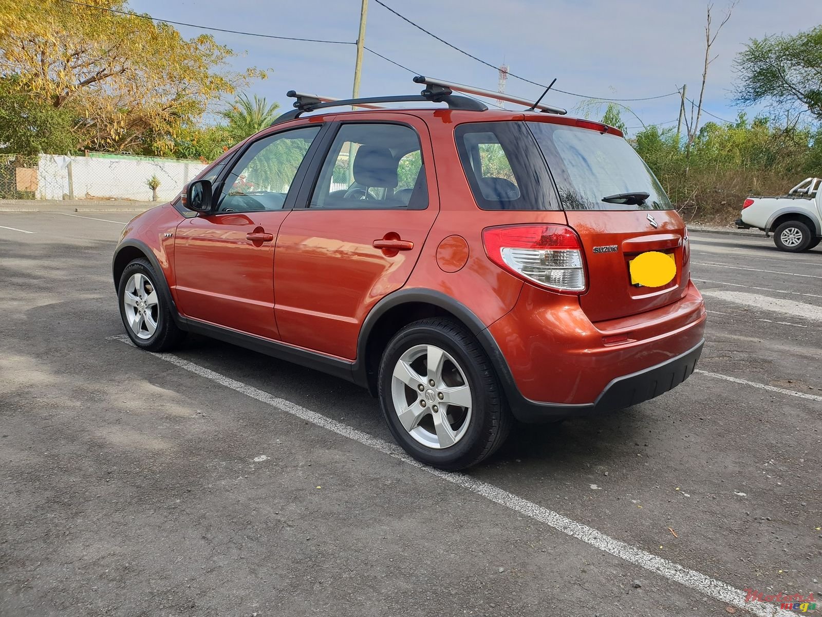 2011' Suzuki SX4 photo #3