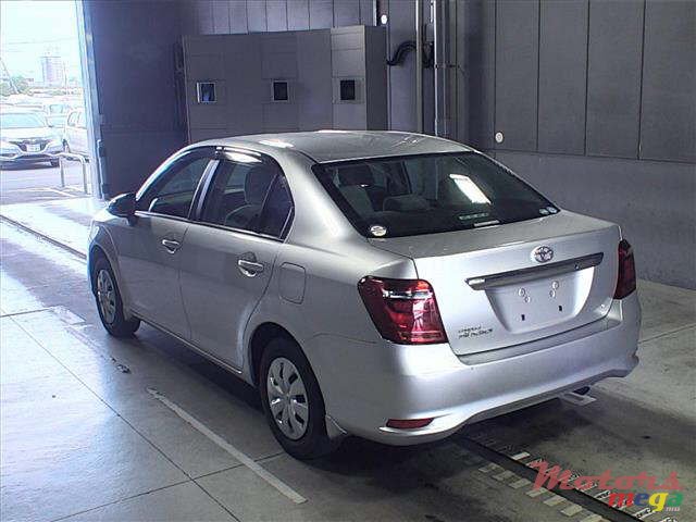 2015' Toyota Axio photo #2