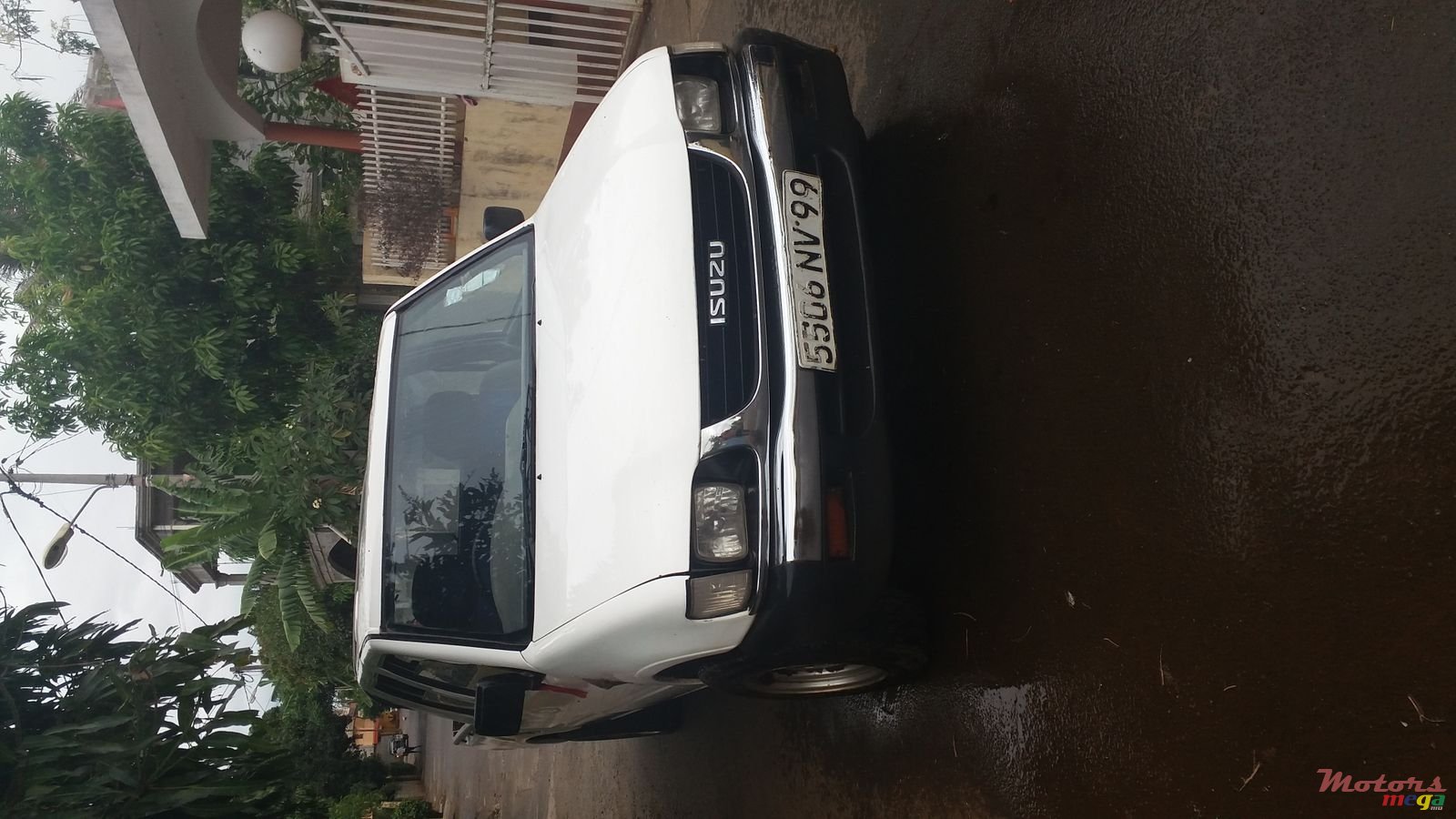 1999' Isuzu photo #1