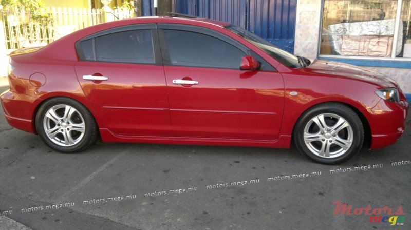 2006' Mazda 3 photo #1