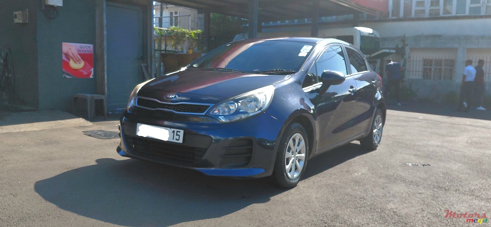 2015' Kia Rio photo #2