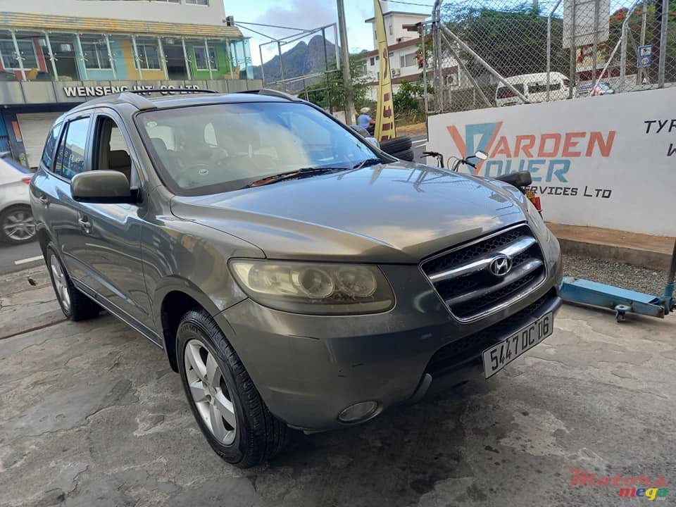 2006' Hyundai Santa Fe photo #3