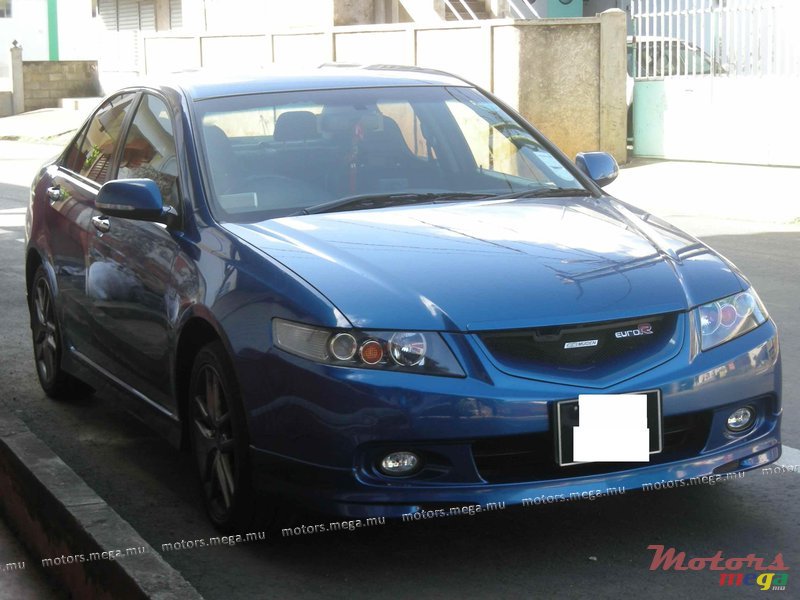 2005' Honda Accord EuroR photo #1