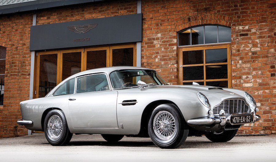 Les voitures du dernier James Bond sont à vendre !
