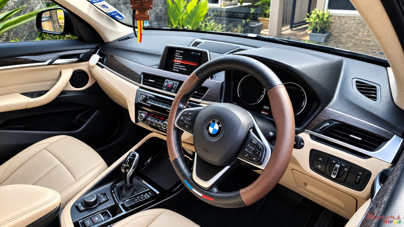 2019' BMW X1 S-Drive photo #5