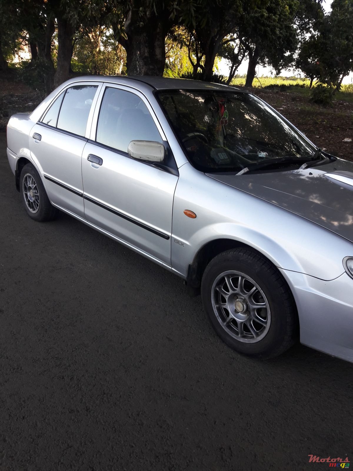 2003' Mazda 323 photo #4