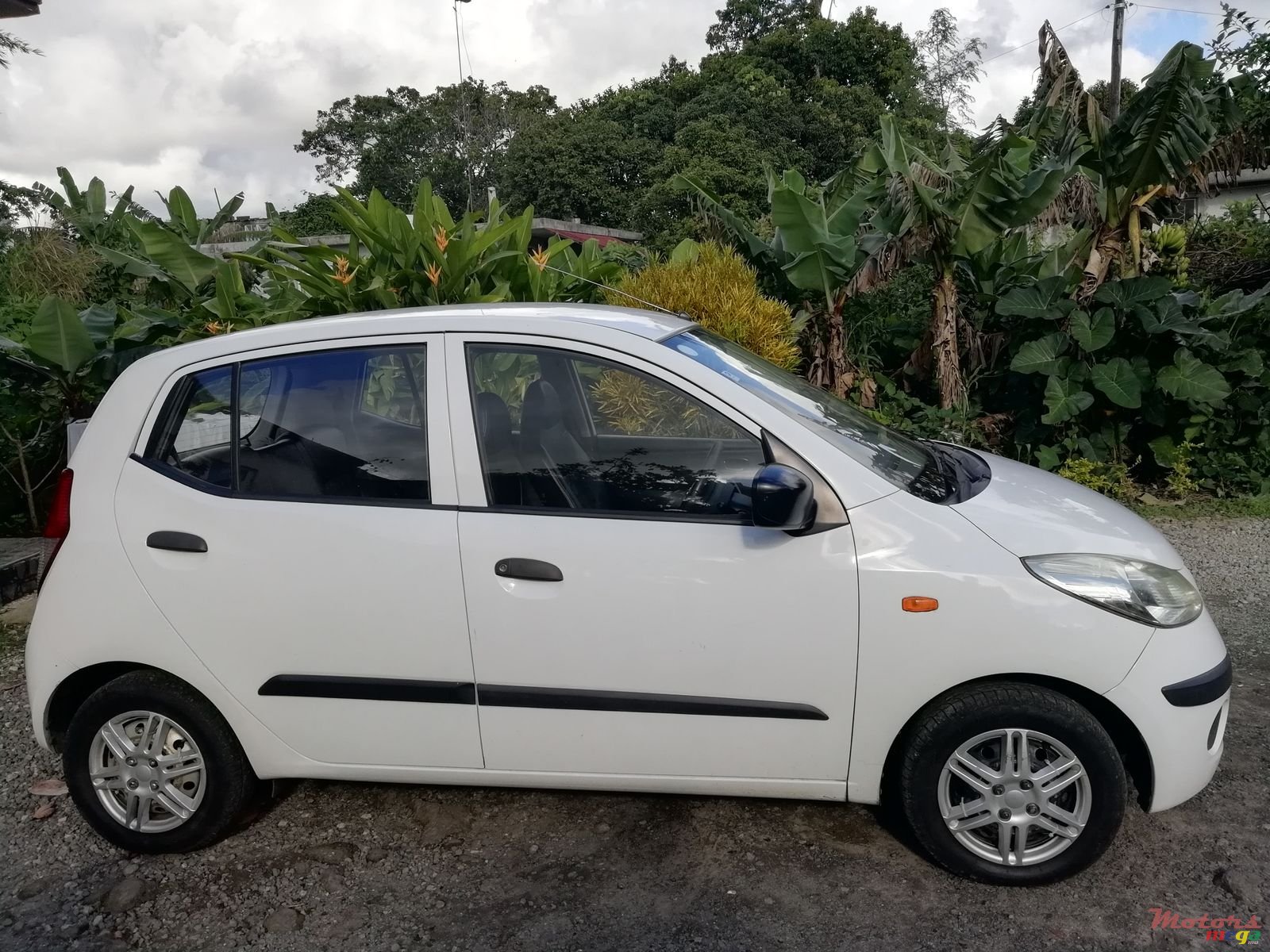 2010' Hyundai i10 photo #1