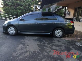 2005' Toyota Corolla Belta photo #4