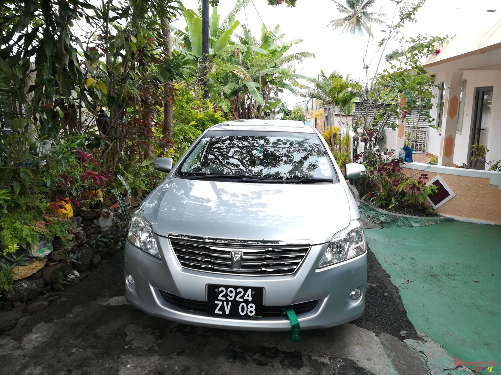 2008' Toyota Premio photo #4