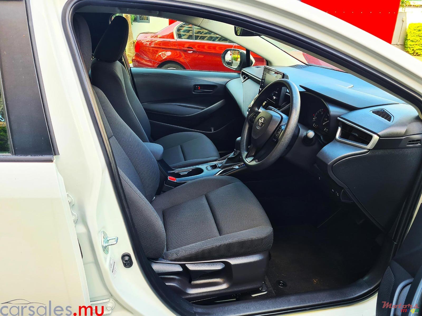 2022' Toyota Corolla 1.8 Hybrid photo #5