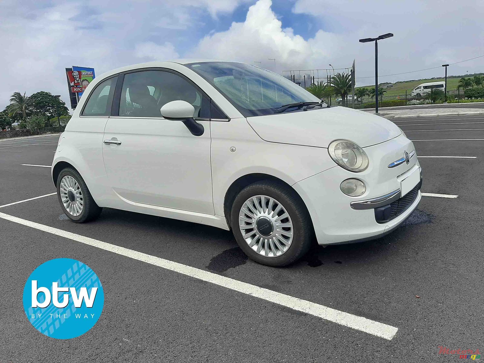 2011' Fiat 500 photo #1