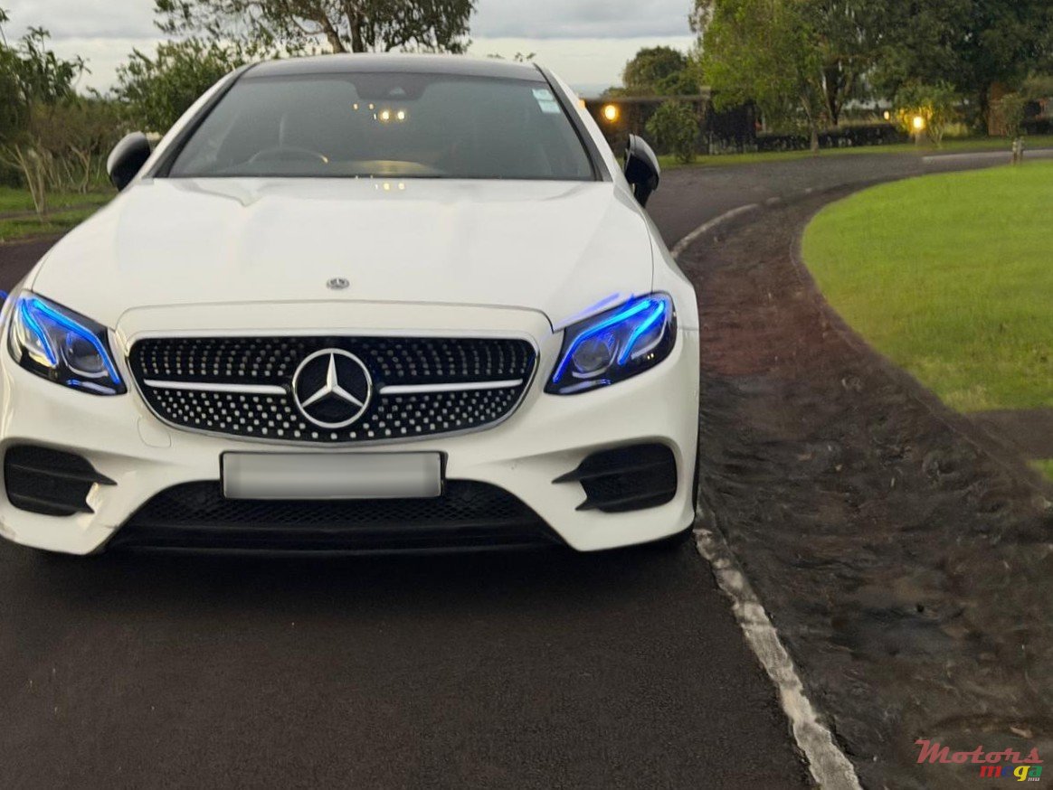 2019' Mercedes-Benz E 300 photo #4