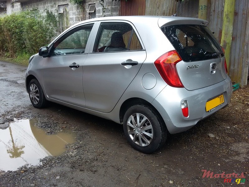 2011' Kia Picanto photo #2