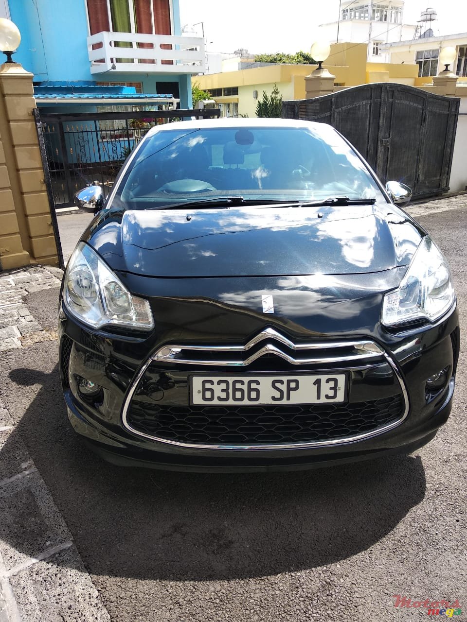 2013' Citroen DS3 turbo photo #1