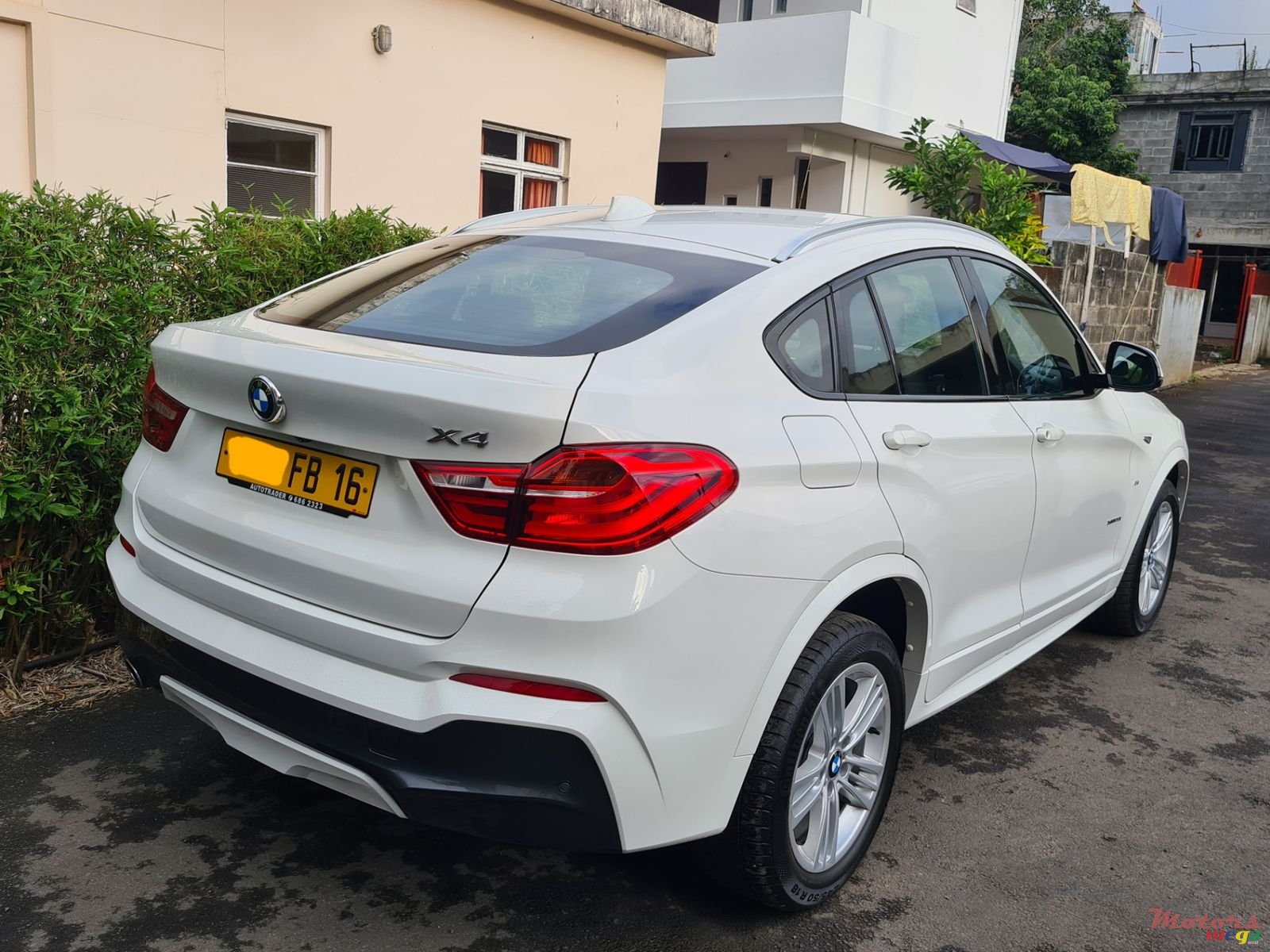 2016' BMW X4 X DRIVE SUV photo #2