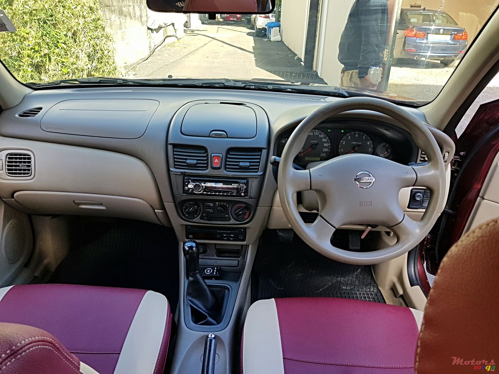 2004' Nissan Sunny Vip n17 photo #3