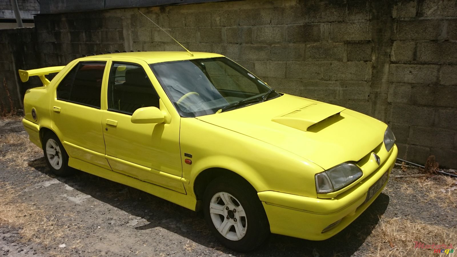 1995' Renault 19 photo #1