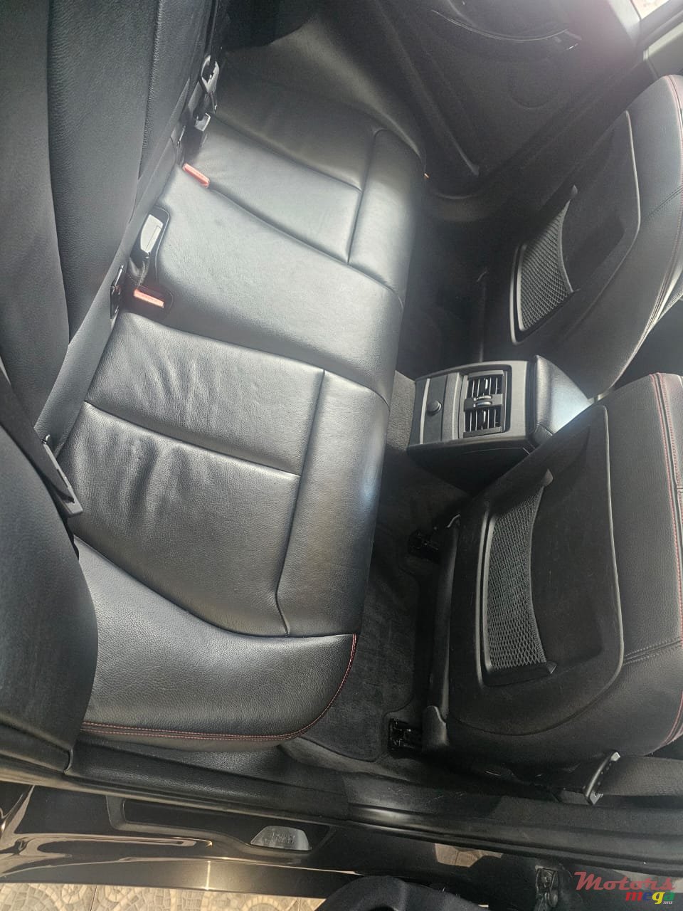 2013' BMW 316 BMW F30  - Sports Line photo #6