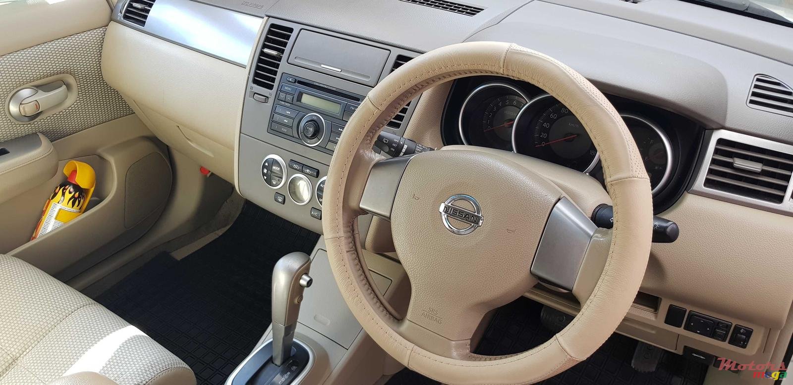 2007' Nissan Tiida photo #1