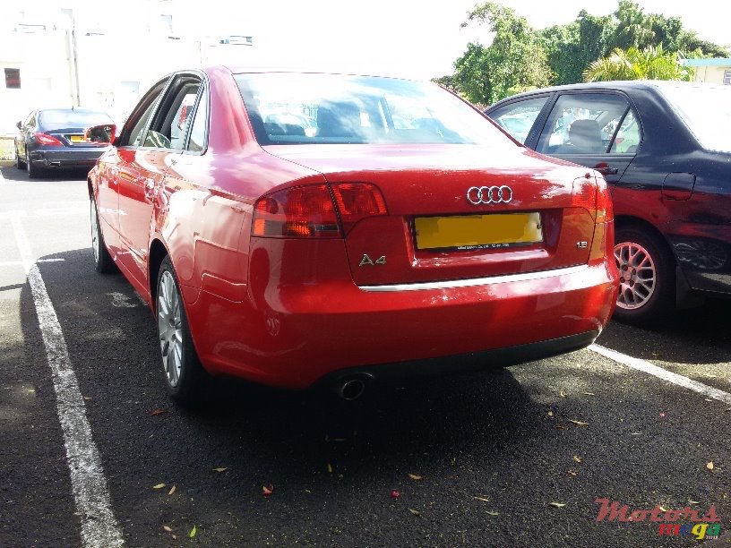 2010' Audi A4 photo #4