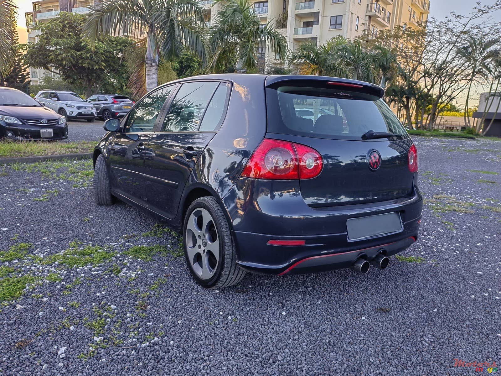 2005' Volkswagen Golf GTI photo #4