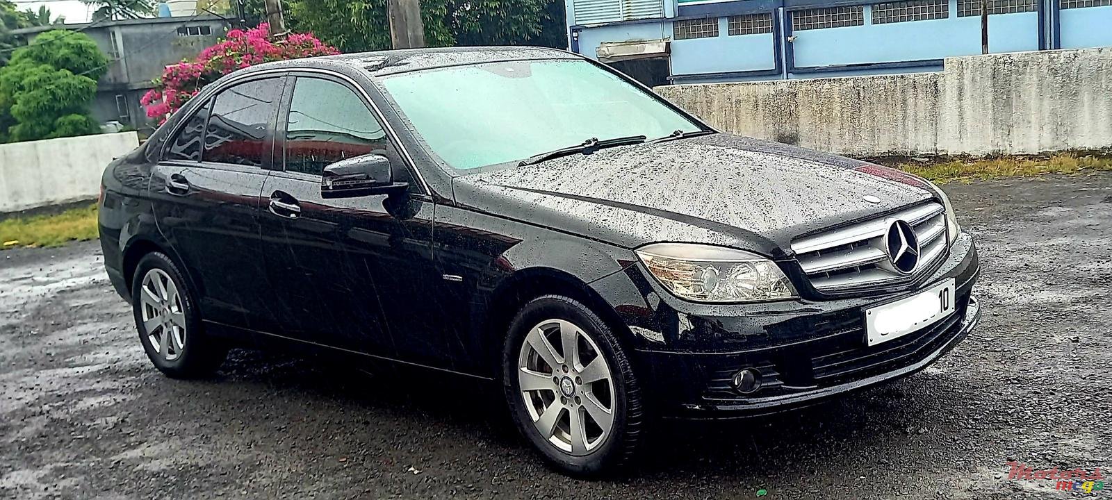 2010' Mercedes-Benz C180 photo #2