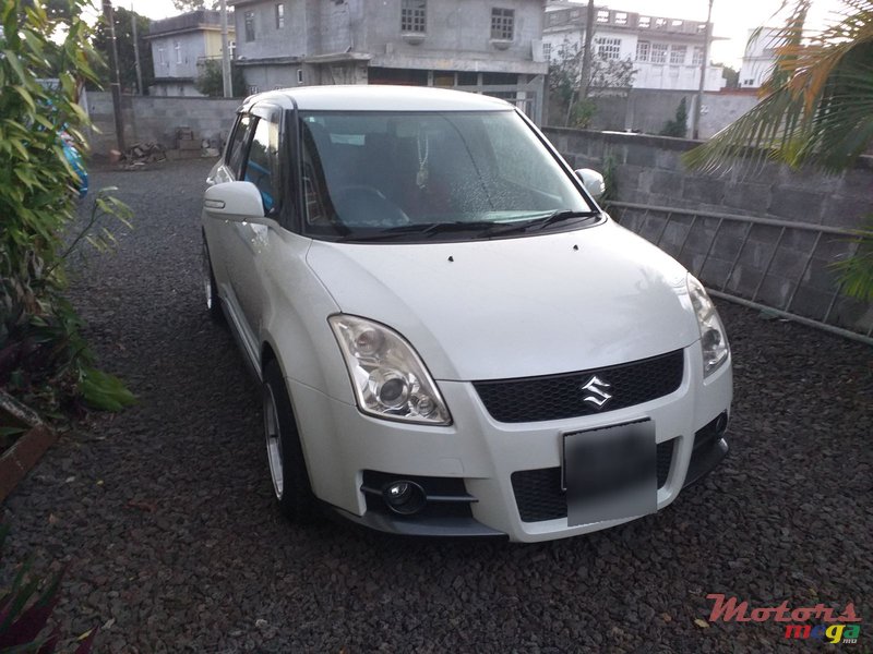 2007' Suzuki Swift photo #5