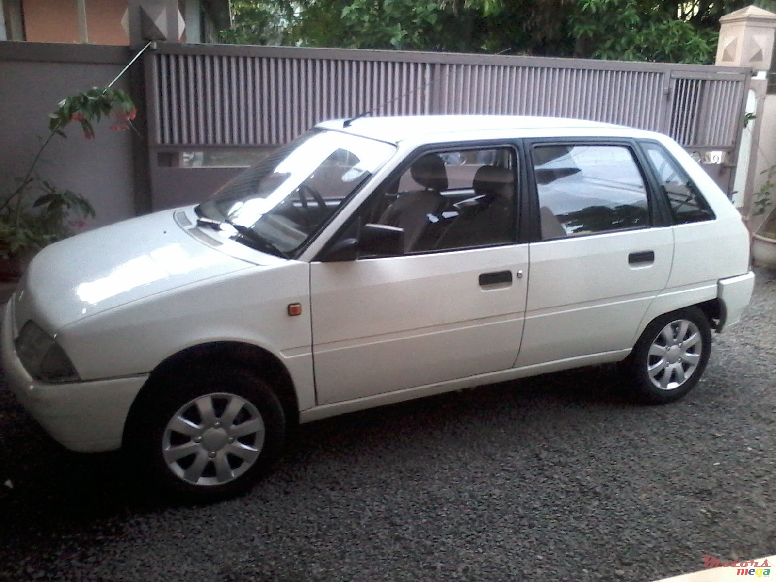 1993' Citroen AX photo #1