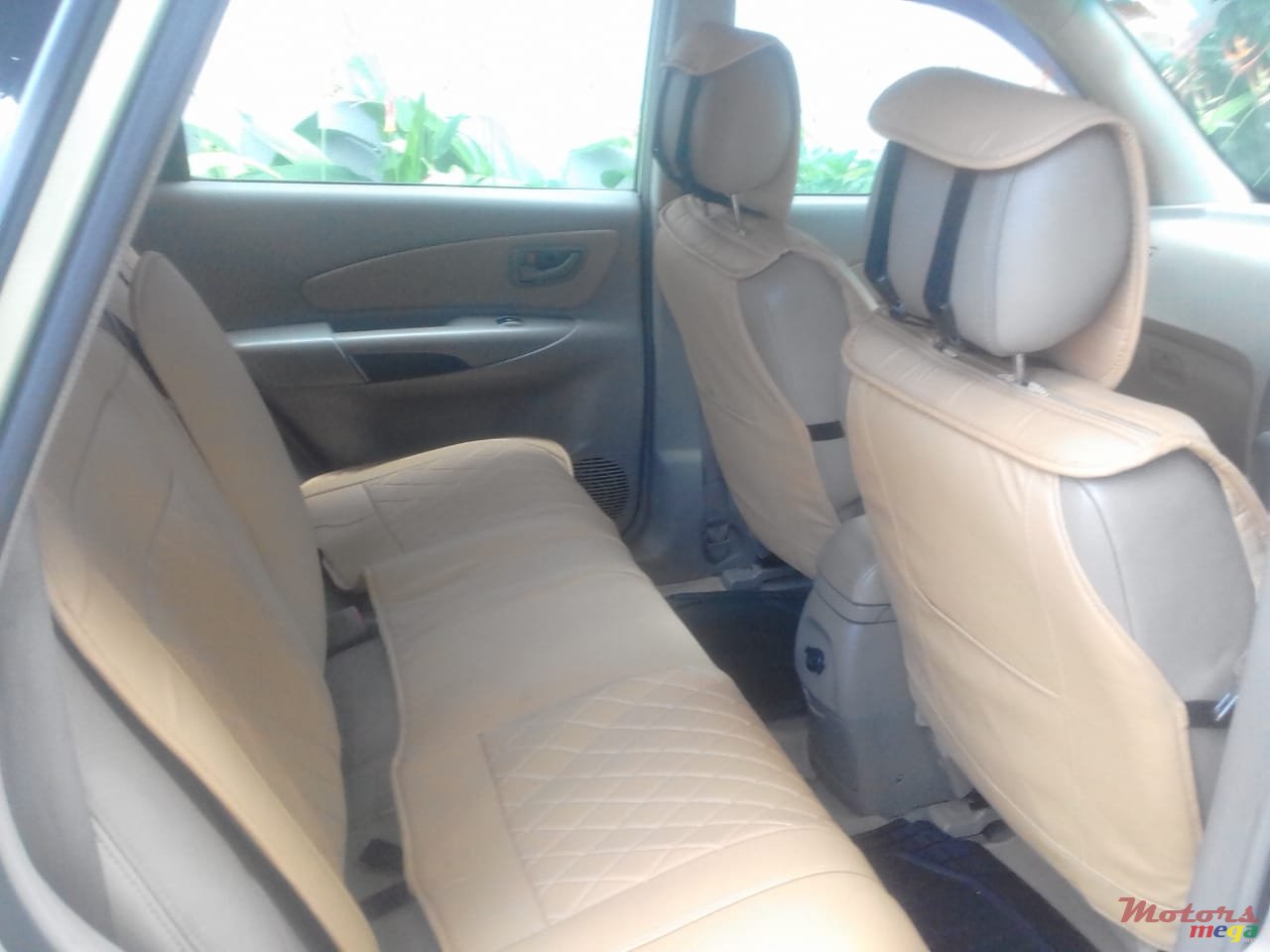 2005' Hyundai Tucson photo #5