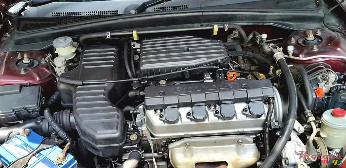 2004' Honda photo #6