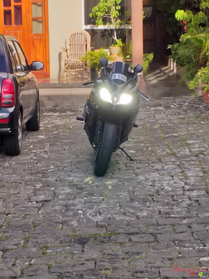 2008' Suzuki photo #2