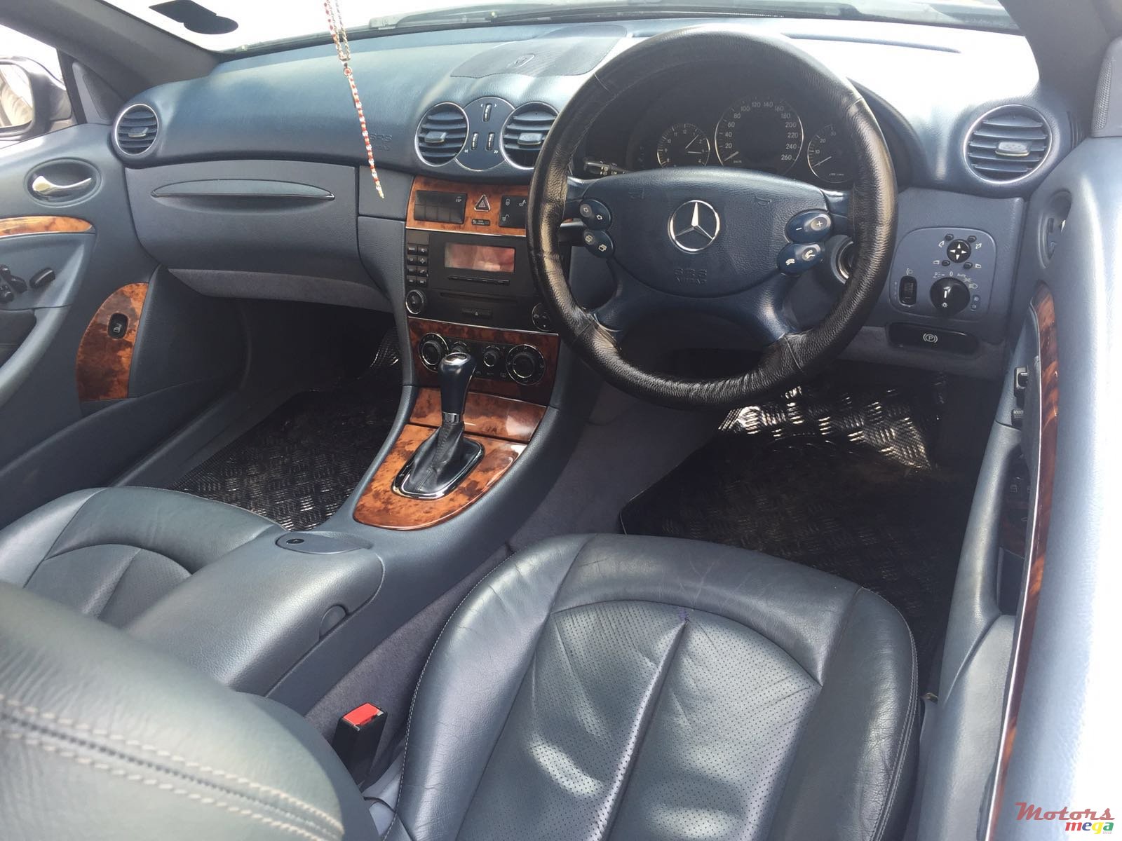 2004' Mercedes-Benz CLK 200 photo #2