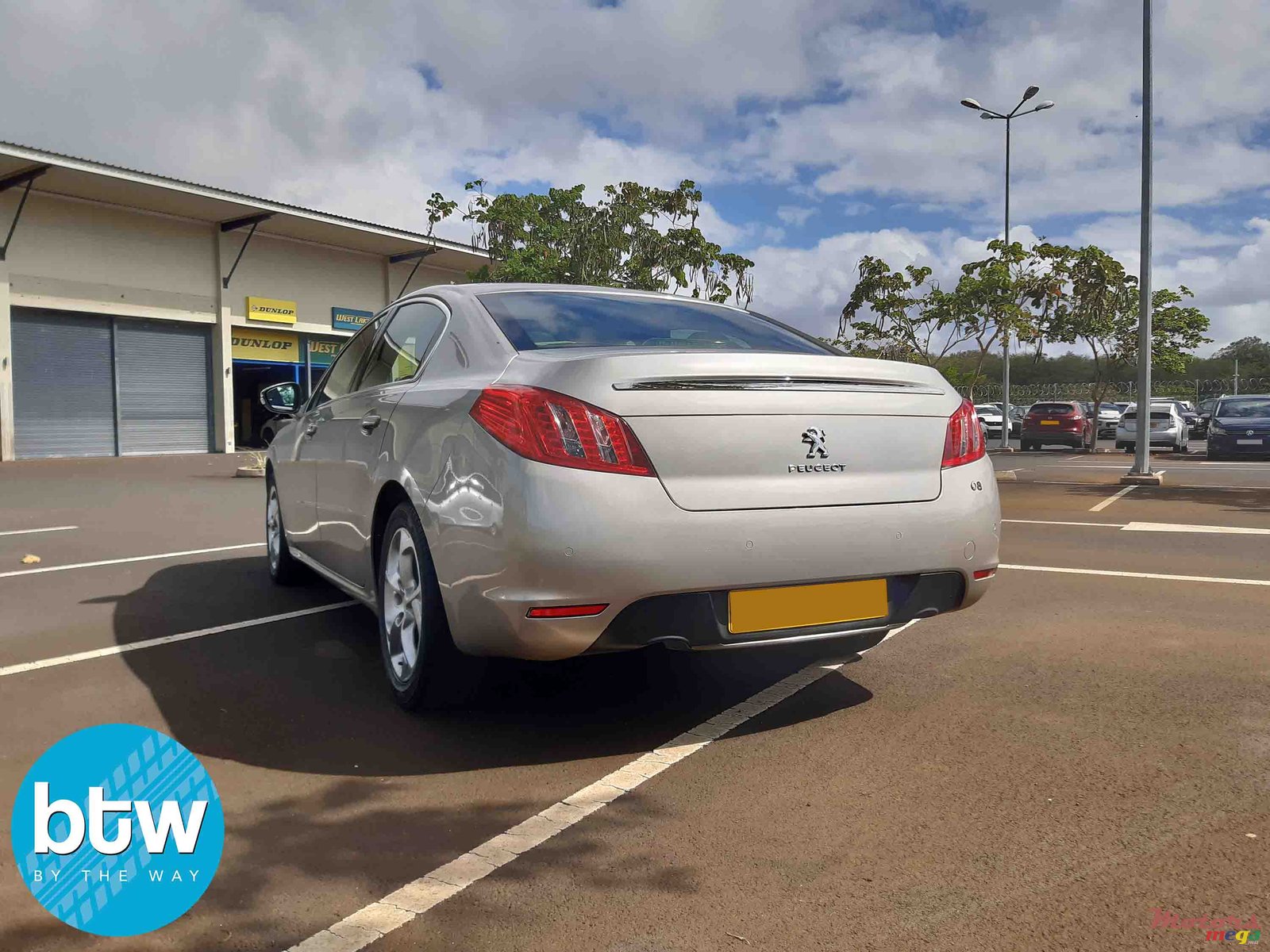 2012' Peugeot 508 photo #2
