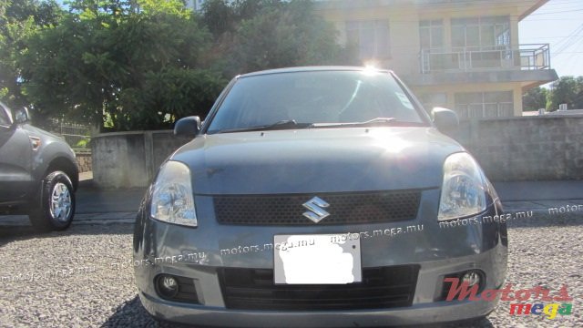 2007' Suzuki Swift photo #1