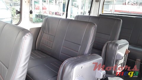 2003' Nissan Urvan photo #6